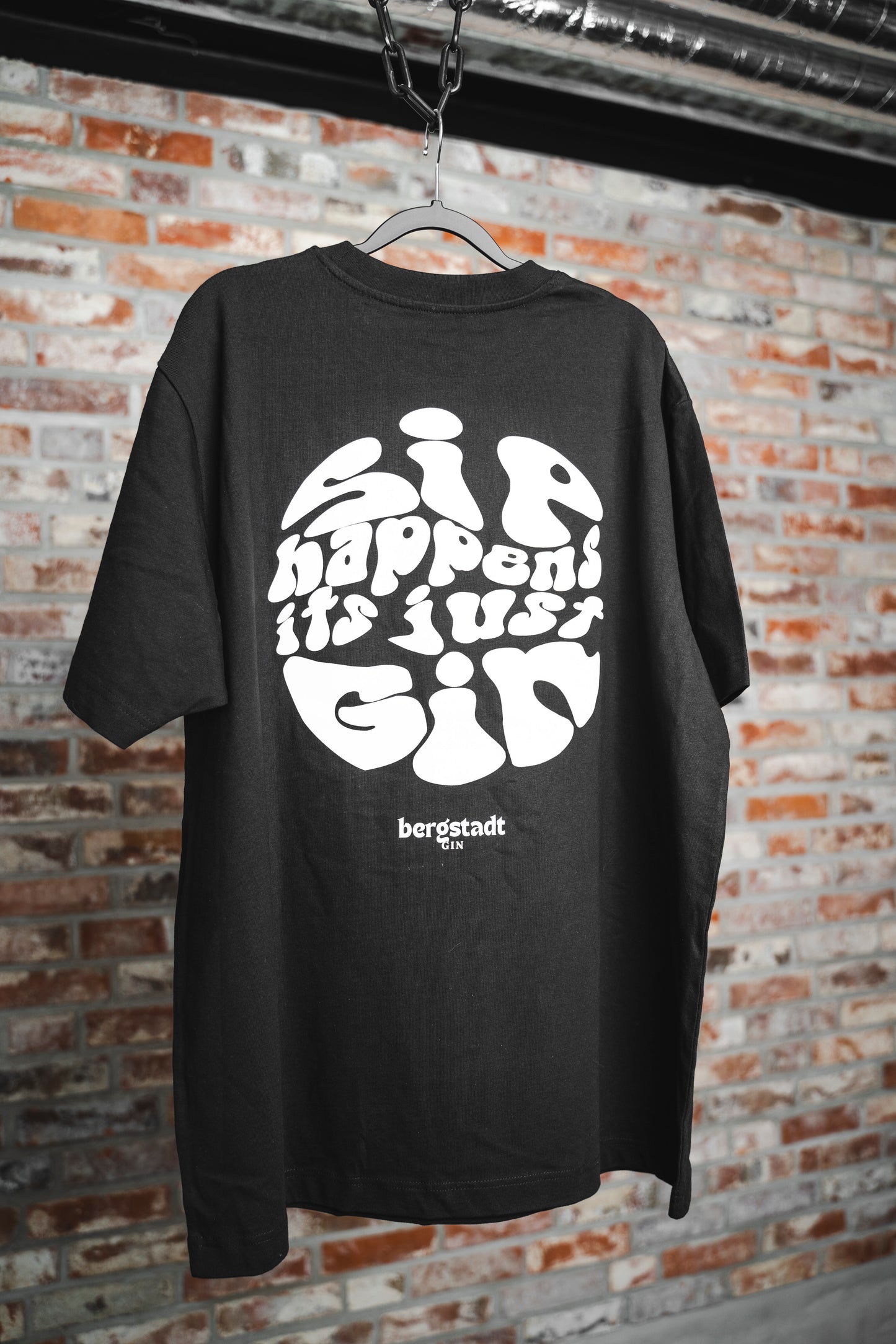 Bergstadtgin Unisex Oversized T-Shirt - sip happens